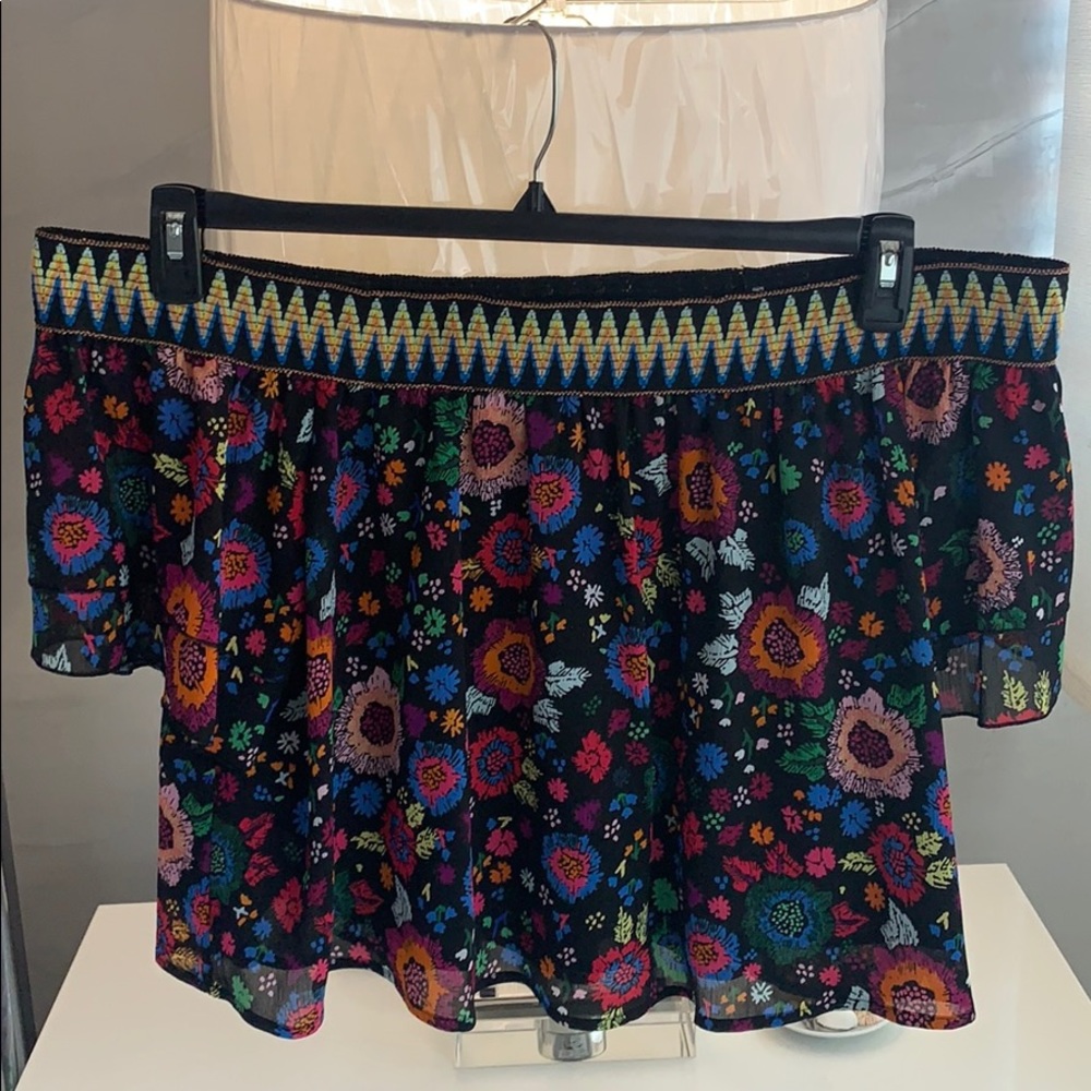 Off Shoulder Blouse - image 1